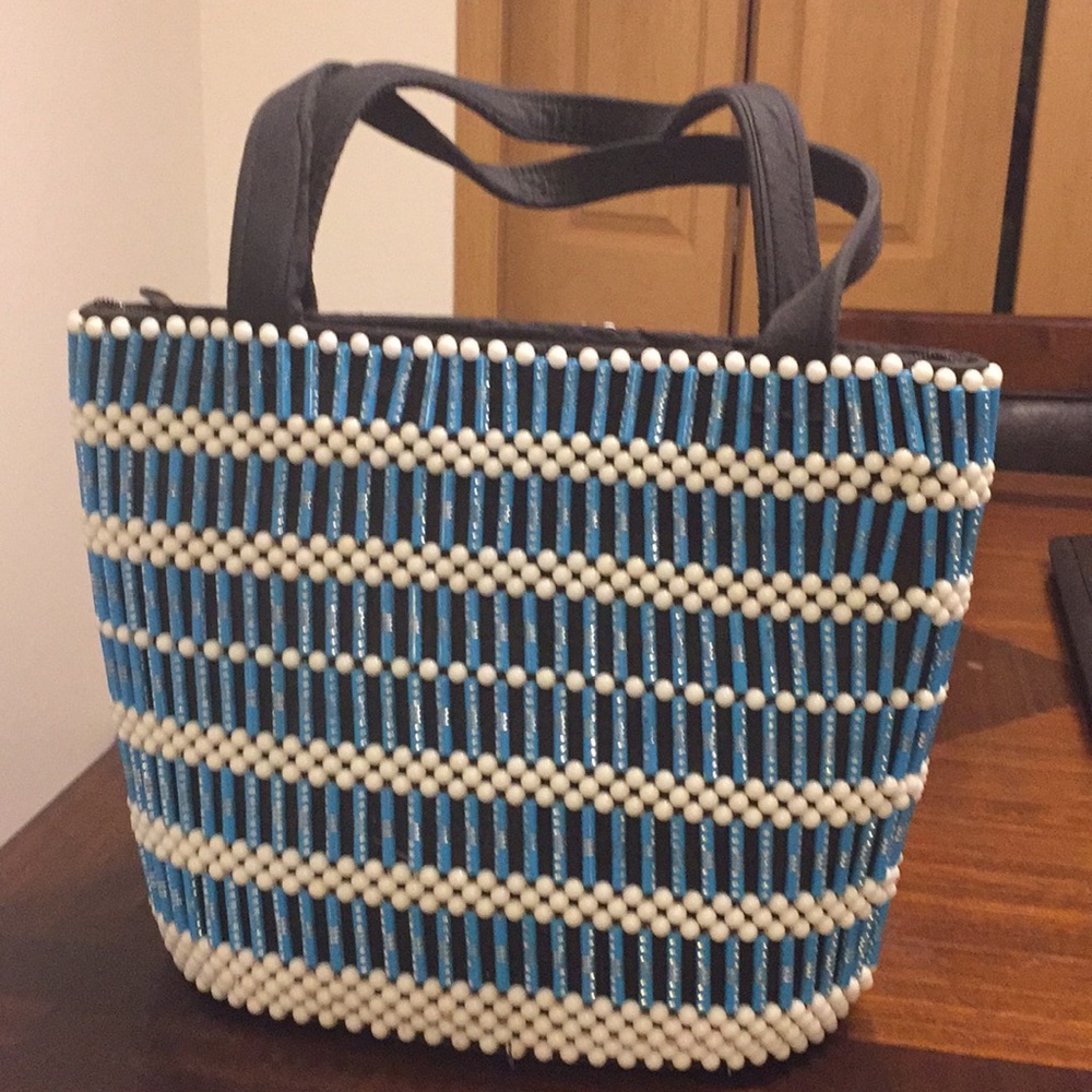 Hand bag